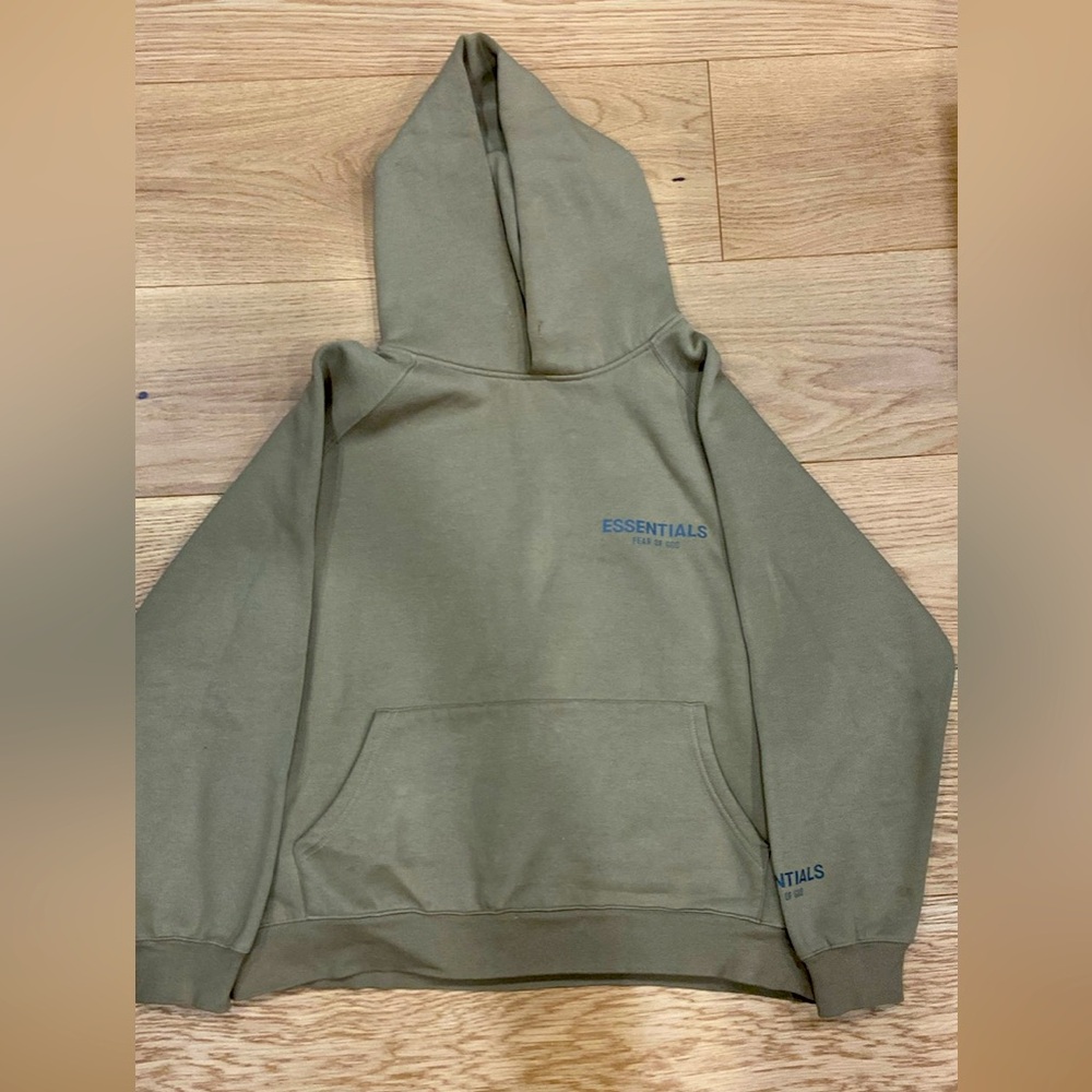 ESSENTIALS HOODIE *BROWN/WOODEN*

Size:Small

$100

Color:  Brown